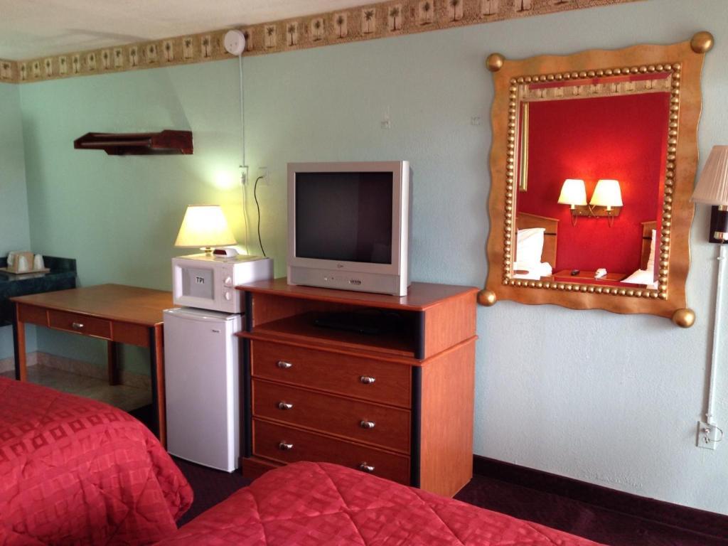 كلوستون Motor Inn الغرفة الصورة